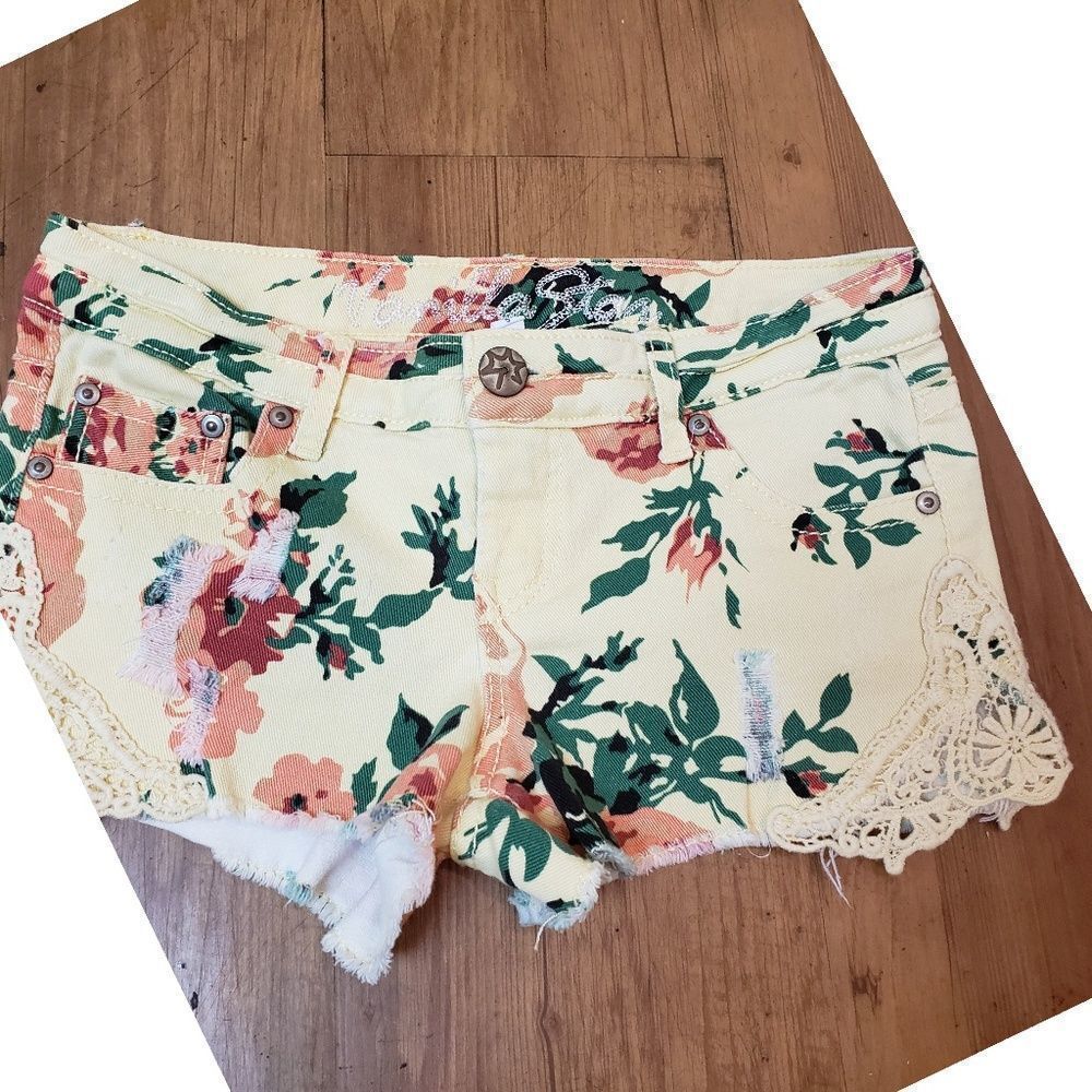 — Vanilla Star — Shorts‎